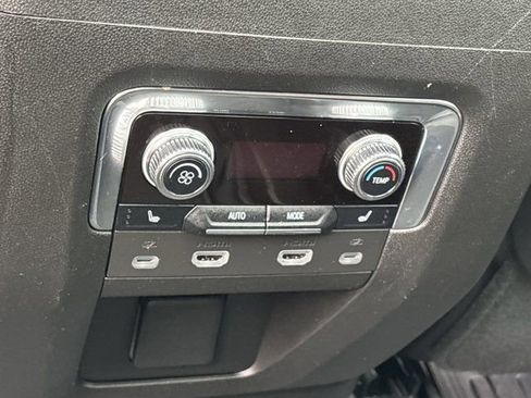 Used 2023 GMC Yukon Denali Ultimate w/ LPO, Floor Liner Package AWD/4WD image 24