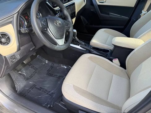 Used 2019 Toyota Corolla LE FWD image 19