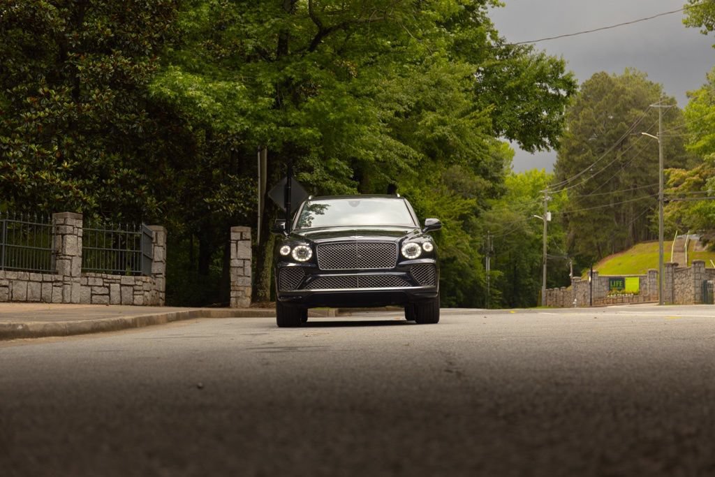 Used 2021 Bentley Bentayga AWD/4WD image 41