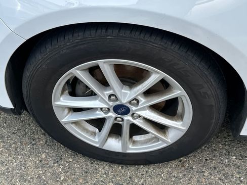 Used 2018 Ford Focus SE image 22