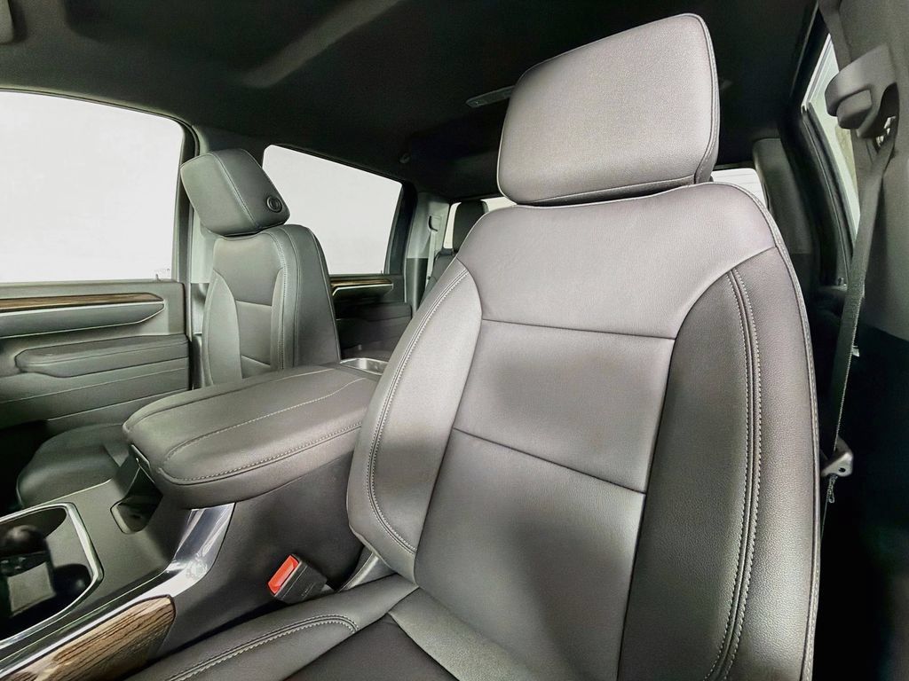 New 2026 Chevrolet Silverado 3500 LT AWD/4WD image 11