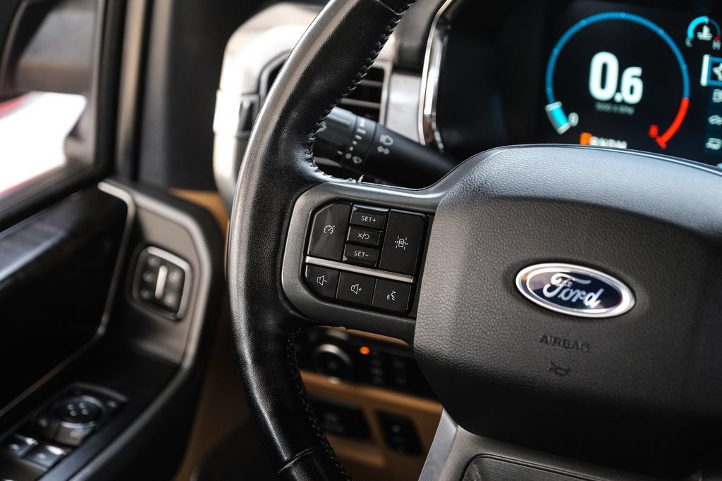 Used 2022 Ford F150 Lariat RWD image 13