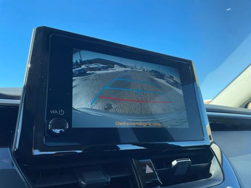 Used 2025 Toyota Corolla LE image 23