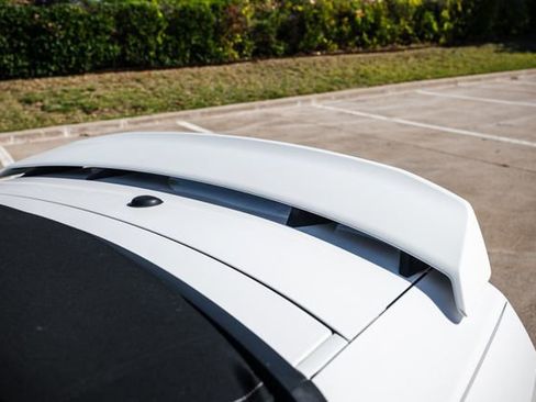 Used 2010 Ford Mustang GT Premium image 26