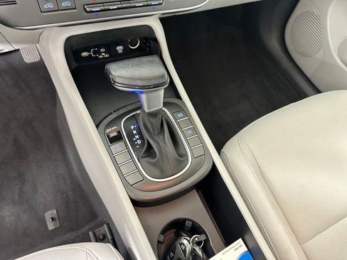 Used 2024 Hyundai Kona SEL image 20