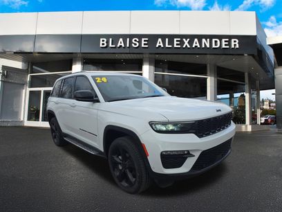 Used 2024 Jeep Grand Cherokee Limited w/ Luxury Tech Group II