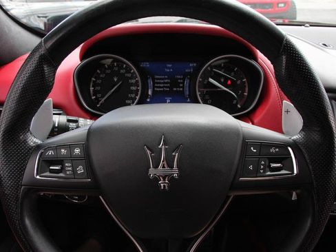 Used 2019 Maserati Levante GranSport AWD/4WD image 15