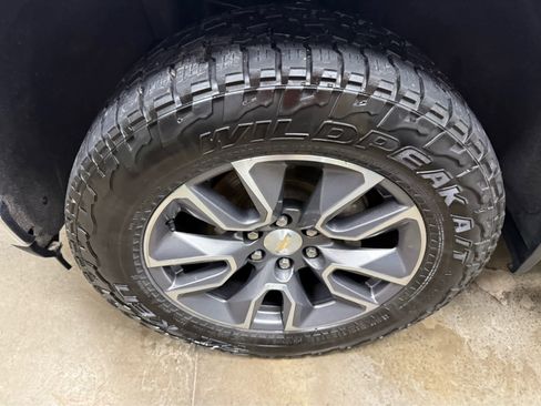 Used 2022 Chevrolet Silverado 1500 LT w/ Z71 Off-Road Package image 36