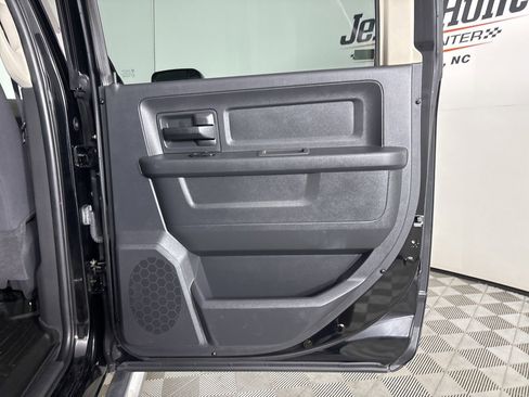 Used 2012 RAM 2500 ST w/ Chrome Appearance Group AWD/4WD image 22