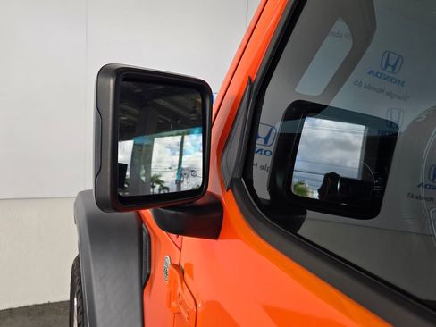 Used 2019 Jeep Wrangler Sport AWD/4WD image 36