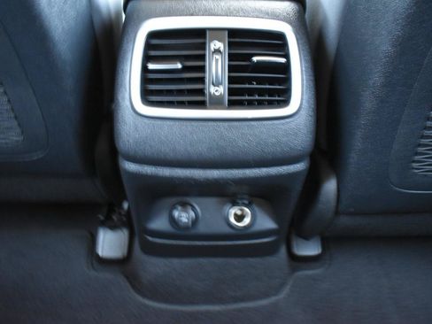 Used 2016 Kia Sorento FWD image 41