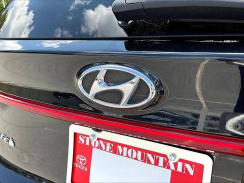 Used 2023 Hyundai Santa Fe SEL w/ Premium Package FWD image 10