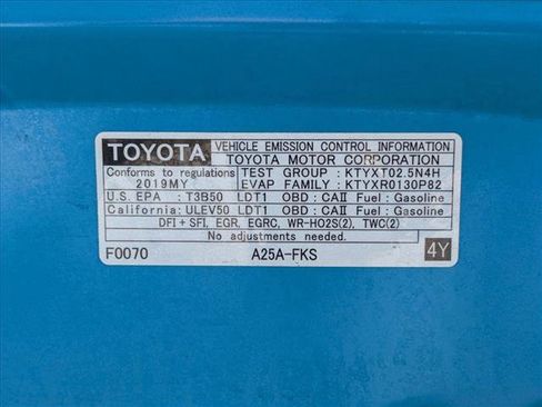 Used 2019 Toyota RAV4 XLE w/ Convenience Package FWD image 23
