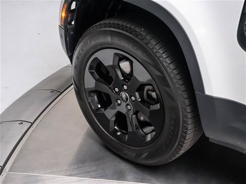 Used 2024 Land Rover Defender 110 S AWD/4WD image 12