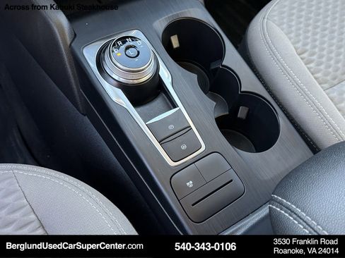 Used 2020 Ford Escape SE Sport image 27