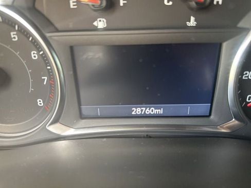 Used 2023 Chevrolet Traverse RS AWD/4WD image 11