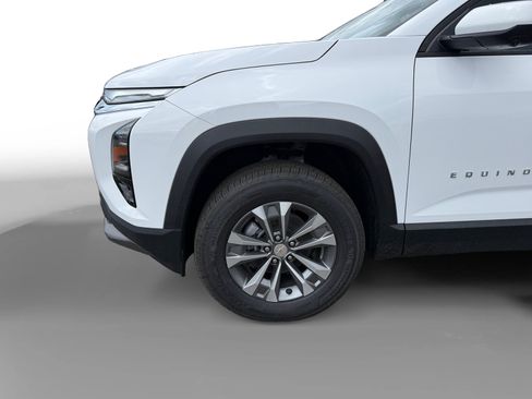 New 2026 Chevrolet Equinox LT w/ Safety and Technology Package FWD image 9