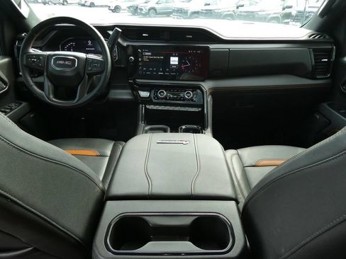 Certified 2025 GMC Sierra 2500 AT4 w/ AT4 Premium Plus Package AWD/4WD image 23