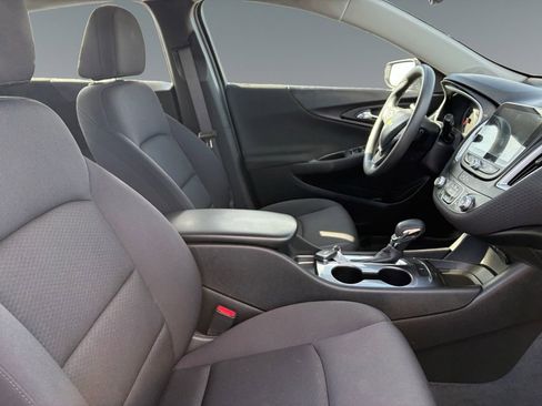 Used 2023 Chevrolet Malibu LS image 15
