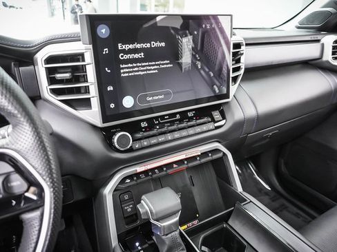 Used 2025 Toyota Sequoia Platinum image 16