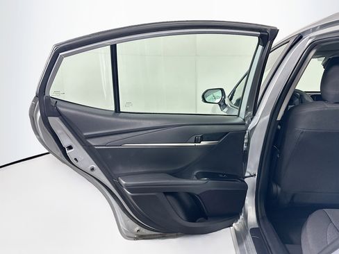 Used 2025 Toyota Camry LE image 25