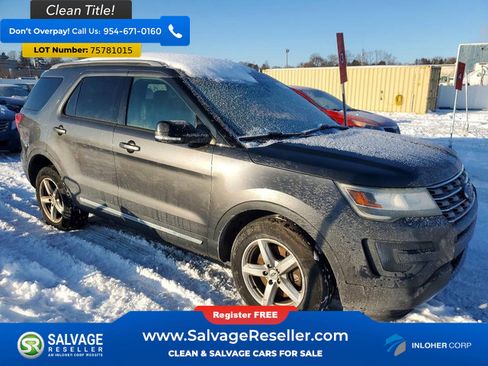 Used 2016 Ford Explorer XLT w/ Equipment Group 202A image 3