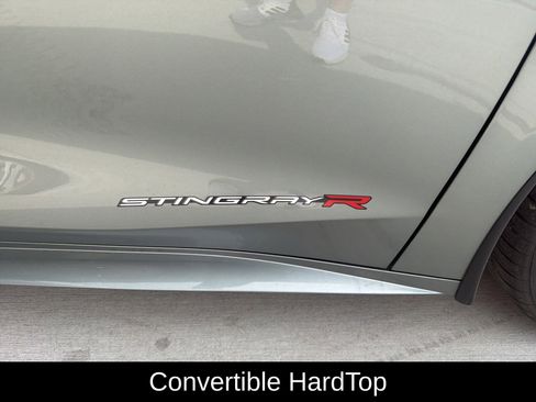 Used 2023 Chevrolet Corvette Stingray Preferred Conv RWD image 9