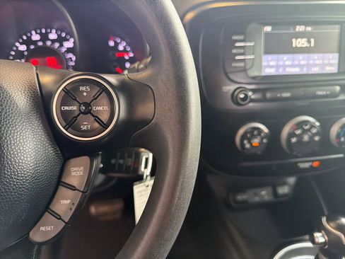 Used 2019 Kia Soul FWD image 18