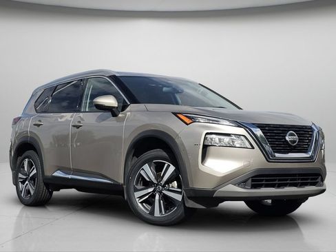 Used 2021 Nissan Rogue SL AWD/4WD image 2
