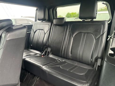 Used 2021 Ford Expedition Max Limited RWD image 11