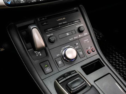 Used 2016 Lexus CT 200h w/ Navigation Package FWD image 27