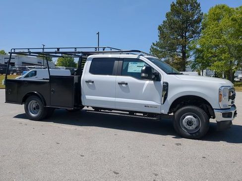 Used 2025 Ford F350 XL w/ XL Chrome Package AWD/4WD image 2