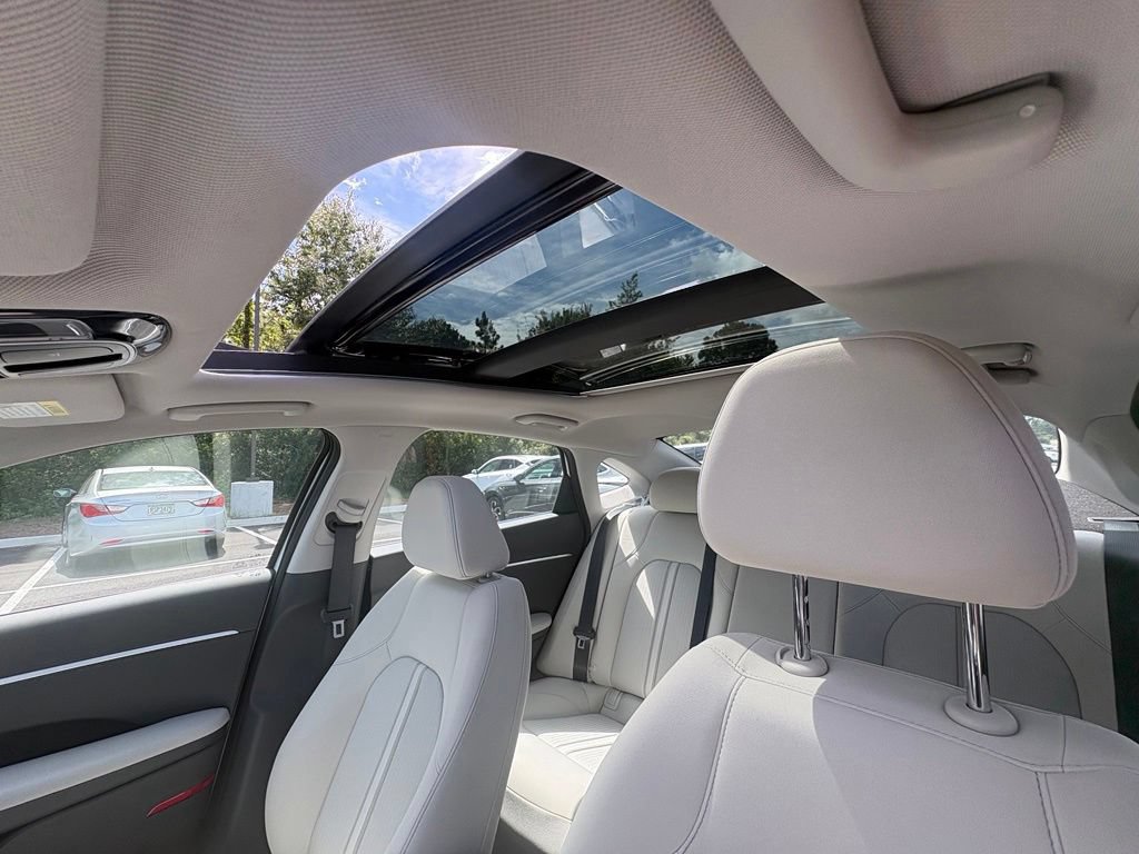 New 2026 Hyundai Sonata SEL FWD image 16