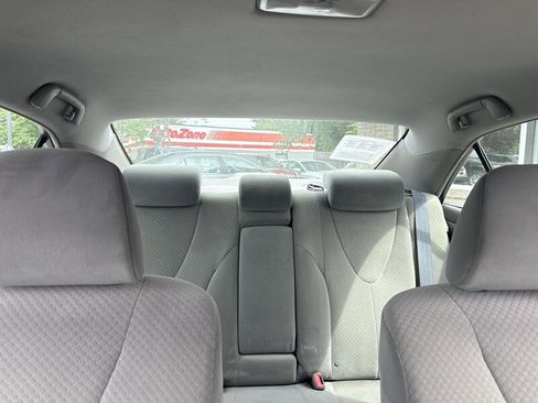 Used 2007 Toyota Camry LE FWD image 25