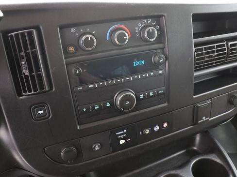 Used 2018 Chevrolet Express 3500 LT w/ LT Preferred Equipment Group image 16