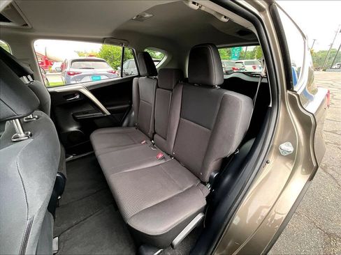 Used 2015 Toyota RAV4 XLE AWD/4WD image 14