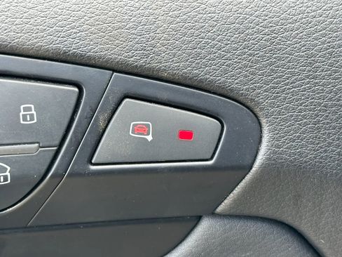 Used 2013 Audi Q7 3.0T S line Prestige w/ S Line Pkg image 40