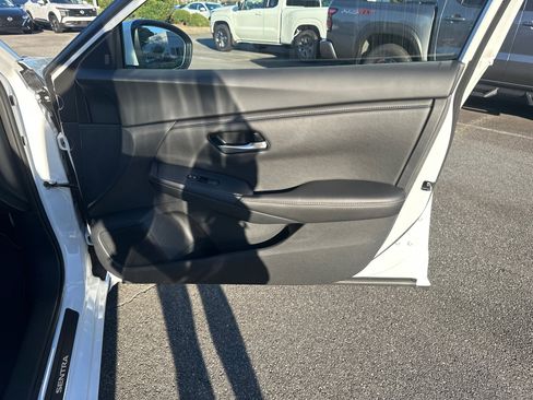 New 2025 Nissan Sentra SV image 14