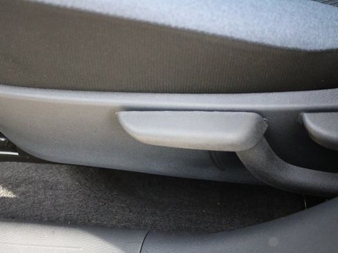 New 2025 Nissan Versa SV image 7