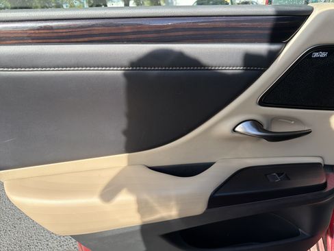 Used 2021 Lexus ES 300h w/ Premium Package FWD image 29