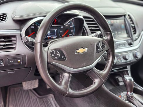 Used 2019 Chevrolet Impala LT w/ LT Convenience Package image 19