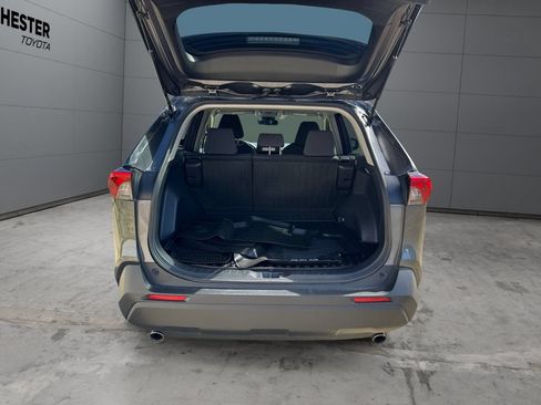 Certified 2019 Toyota RAV4 LE AWD/4WD image 19
