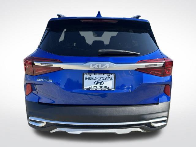 Used 2022 Kia Seltos EX AWD/4WD image 3