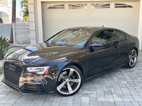 Used 2013 Audi RS 5 Coupe w/ Audi MMI Navigation Plus Pkg AWD/4WD image 4