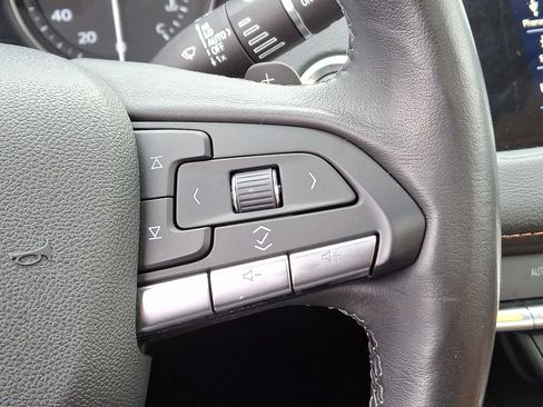 Used 2020 Cadillac XT4 Premium Luxury image 23