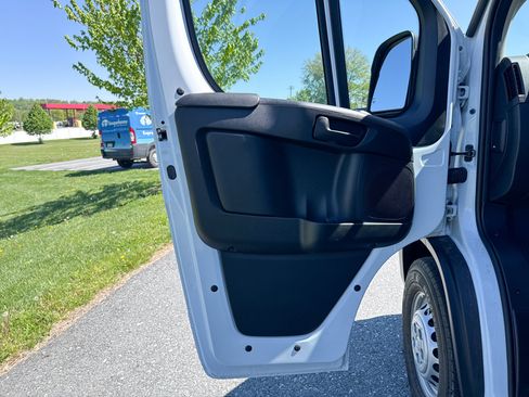 New 2026 RAM ProMaster 1500 w/ Crew Van Package FWD image 29