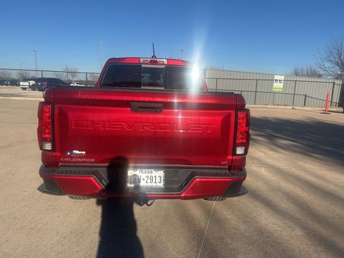 Used 2023 Chevrolet Colorado LT w/ LT Convenience Package II image 4