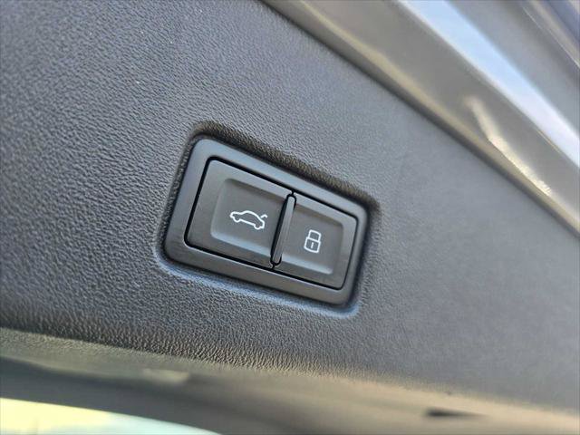 Used 2023 Audi Q4 e-tron Premium Plus w/ Premium Plus AWD/4WD image 16