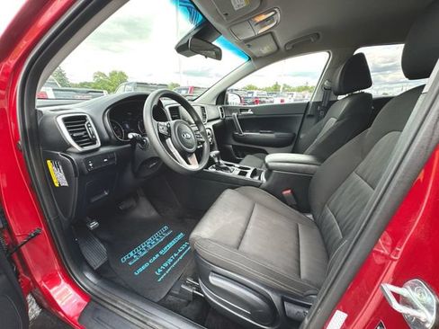 Used 2022 Kia Sportage LX AWD/4WD image 10