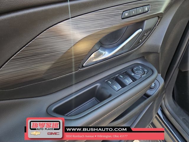 Used 2020 GMC Terrain SLT w/ Preferred Package AWD/4WD image 20